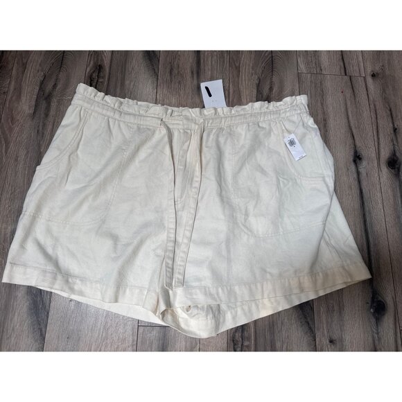 Old Navy Womens 3X Extra High Rise Shorts White Cream Cotton Blend - Picture 1 of 6